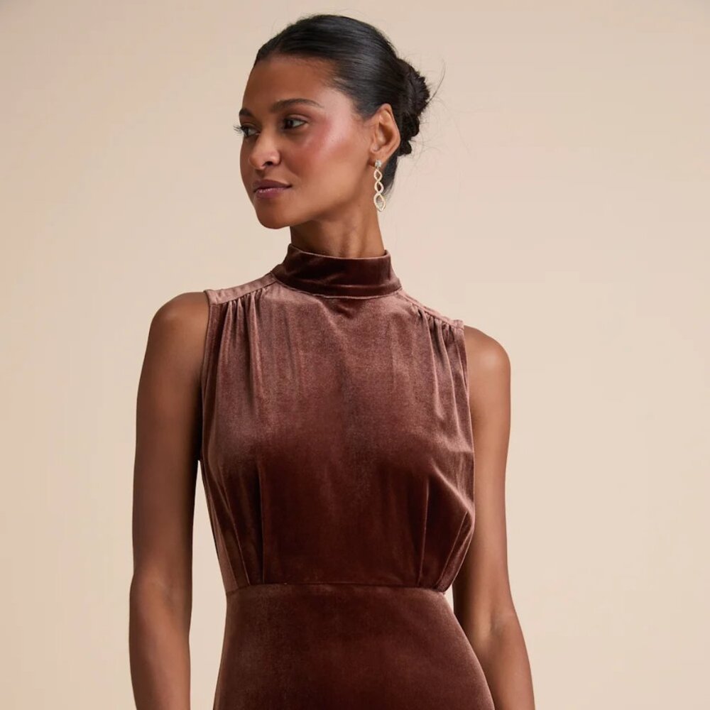 Classic Elegance Brown Velvet Sleeveless Mock Neck Maxi Dress - Picture 5 of 5
